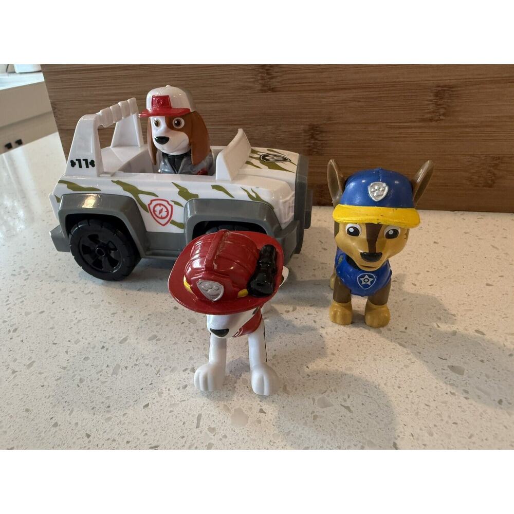 Paw Patrol Tracker Vehicle Cruiser Truck Jungle‎ Jeep w/ 3 Rescue Heroes